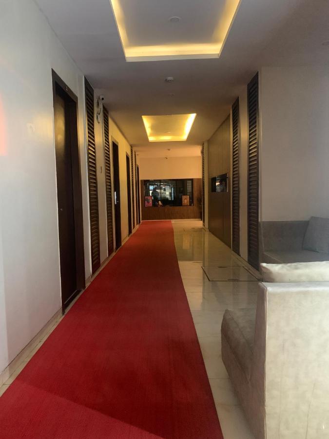 Hotel Merakee - Near Dahisar Mira Road Mumbai Exterior foto